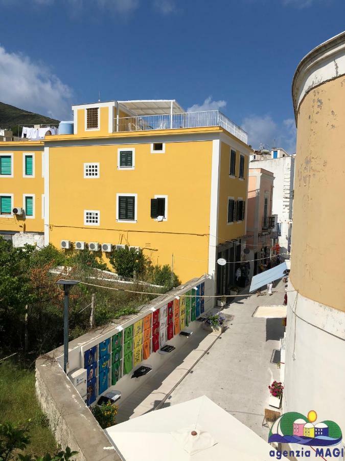 Hotel Blu Mare Ponza Exterior foto
